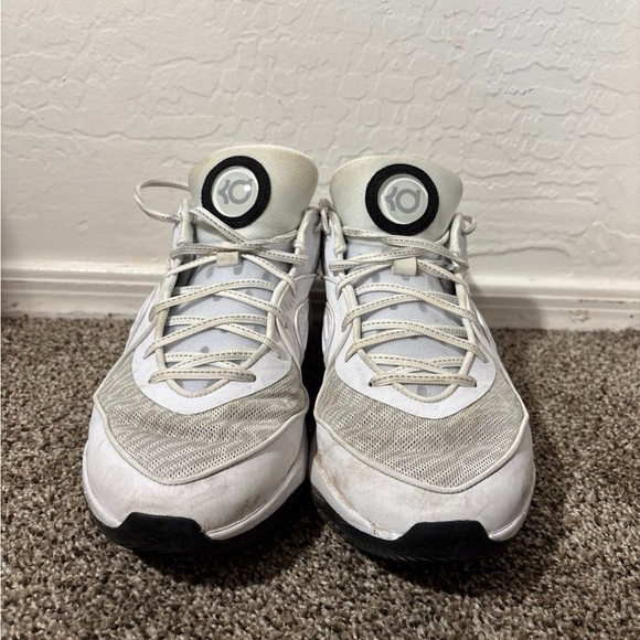 Size 10 - Nike Kevin Durant 16s - Picture 3 of 11